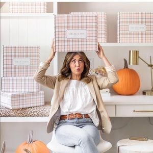 Fall 2021 Jilly Box Items